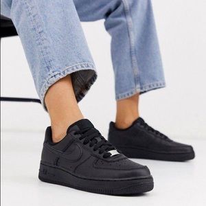 Nike Black Air Force 1 Sneakers AF1